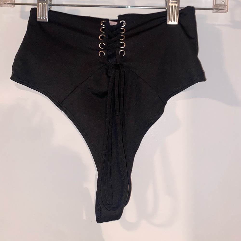 iHEARTRAVES THONG BOTTOM